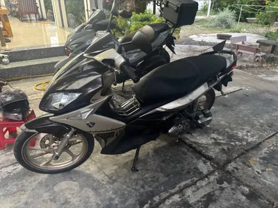 Nouvo LX 4 Scooter 2011 – 135cc Automatic – 8M VND