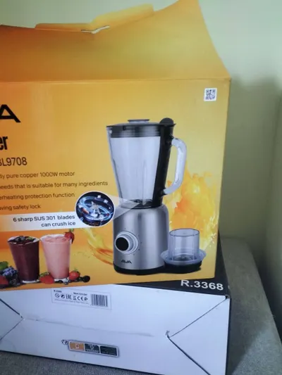 Household items sale in Nha Trang (relocation): suitcase, fan, pots, blender, meat grinder — 4/5