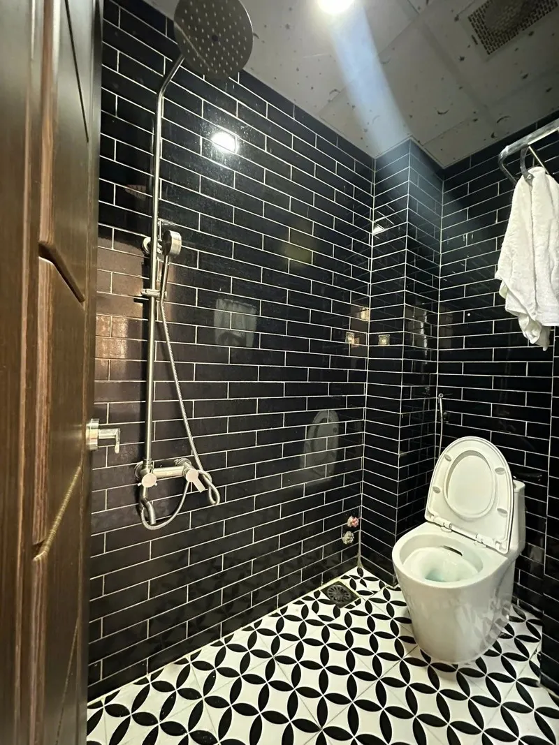 Furnished 40 m² apartment for rent, Hoang Hoa Tham street, city centre — 5/6