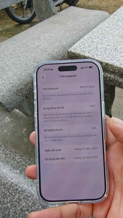 iPhone 17 (lavender purple), like new, for sale — 3/4