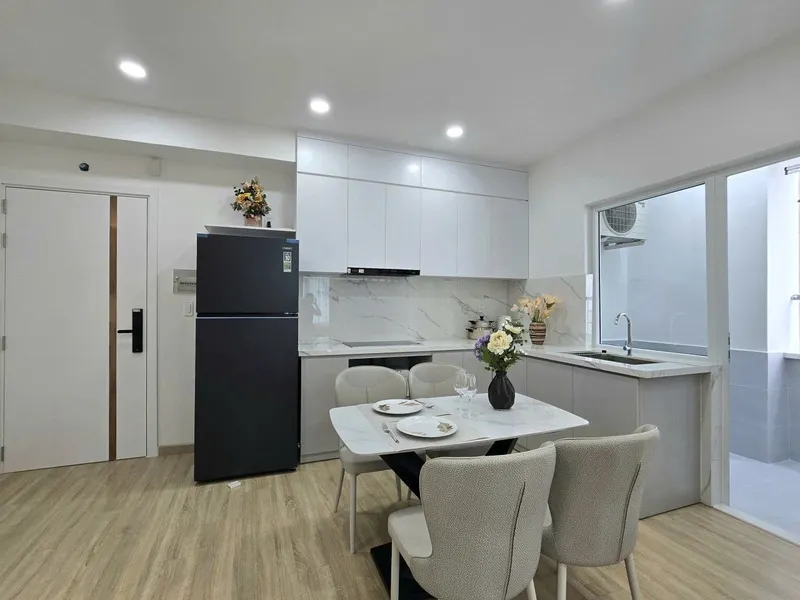 2-Bedroom Apartment in Okeanus Complex – Sea View, Designer Renovation