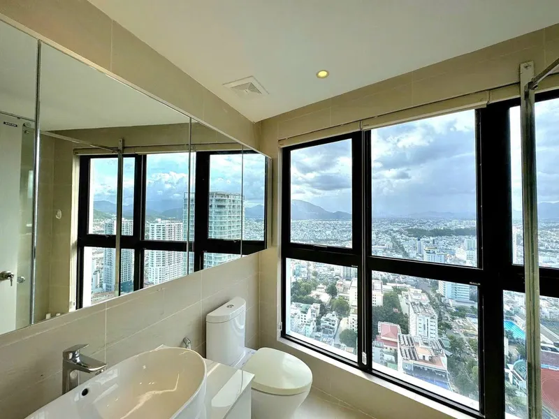 Gold Coast 2-bedroom sea-view apartment for rent, 29.5M VND/month — 2/9