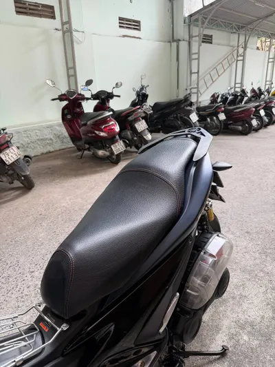 Аксессуары для Yamaha NVX V1: сиденье, багажник, карманы-органайзеры