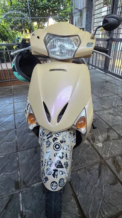 Honda scooter (2010, 110cc) for sale, 8M VND — 3/3
