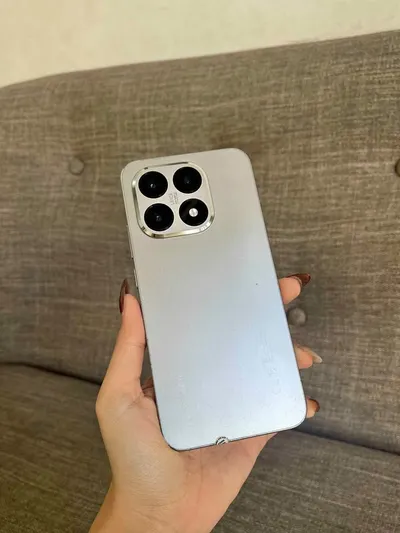 Смартфон Xiaomi 15T, 12/256 ГБ, 7,2 млн VND