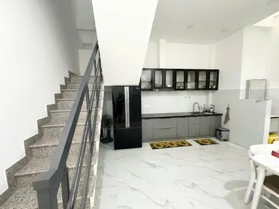 Bán nhà 3 tầng mặt phố đường Mê Linh, 15,5 tỷ VND — 3/7
