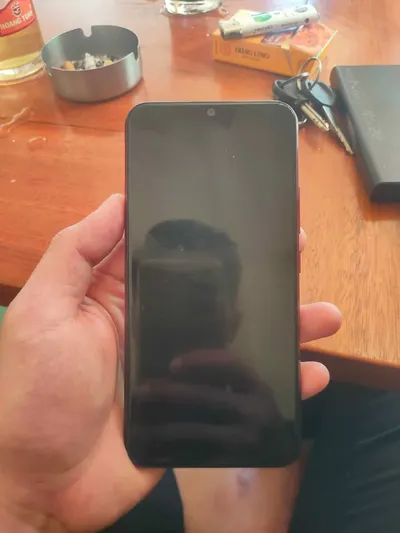 Vivo Y11 (3/32) smartphone for sale — 2/3