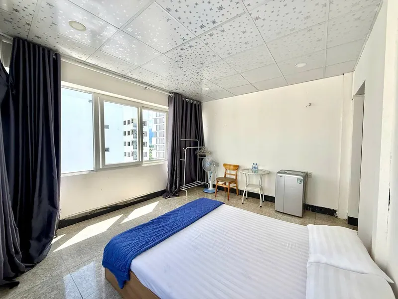 Furnished studio on Hùng Vương, city centre, 7.5M VND/month