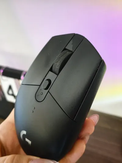 Logitech G304 gaming mouse for sale, 200,000 VND — 2/5
