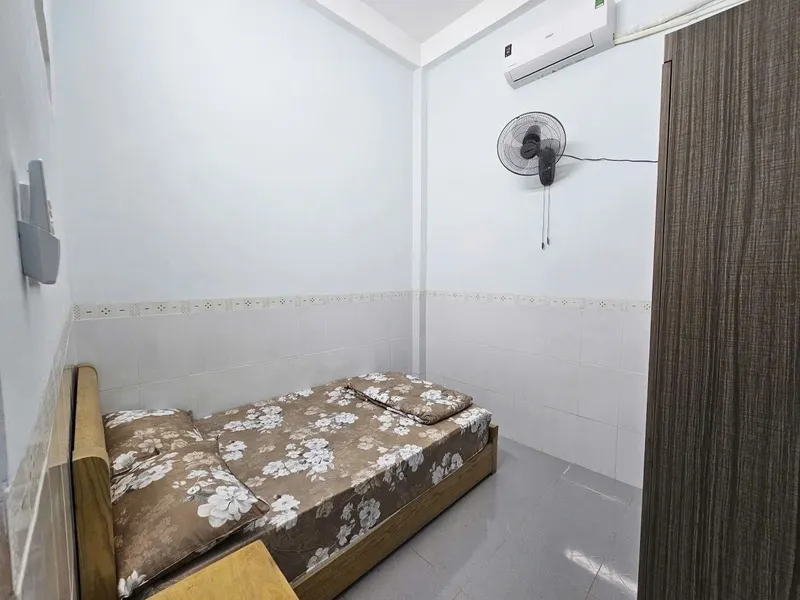 Nhà 2 đơn vị, 4 phòng ngủ – Bắc Nha Trang (Vĩnh Hòa) – Đầy đủ nội thất – 17 triệu VND/ngày — 4/9
