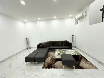 Bán nhà 3 tầng mặt phố đường Mê Linh, 15,5 tỷ VND — 7/7