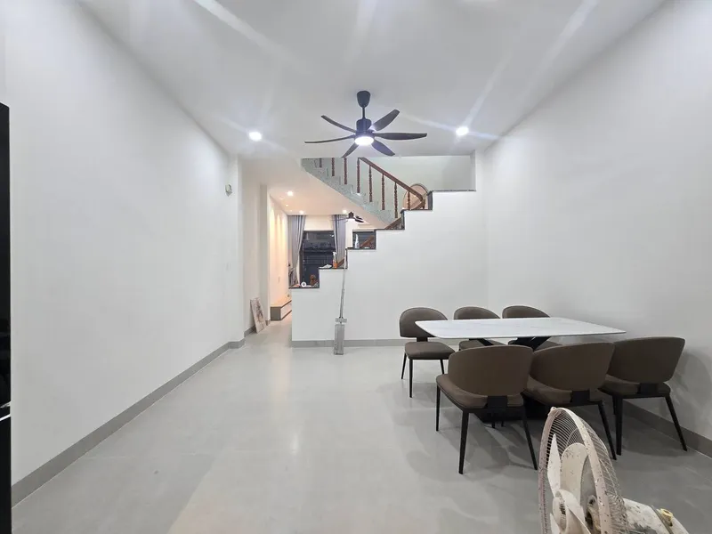 Nhà 3 phòng ngủ 210 m² ở Bắc Nha Trang, 28 triệu VND/tháng