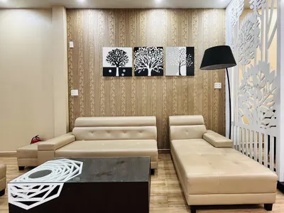 Cho thuê nhà 3 phòng ngủ đầy đủ nội thất, kết hợp kinh doanh, Phương Sài, 24 triệu VND/tháng — 2/10