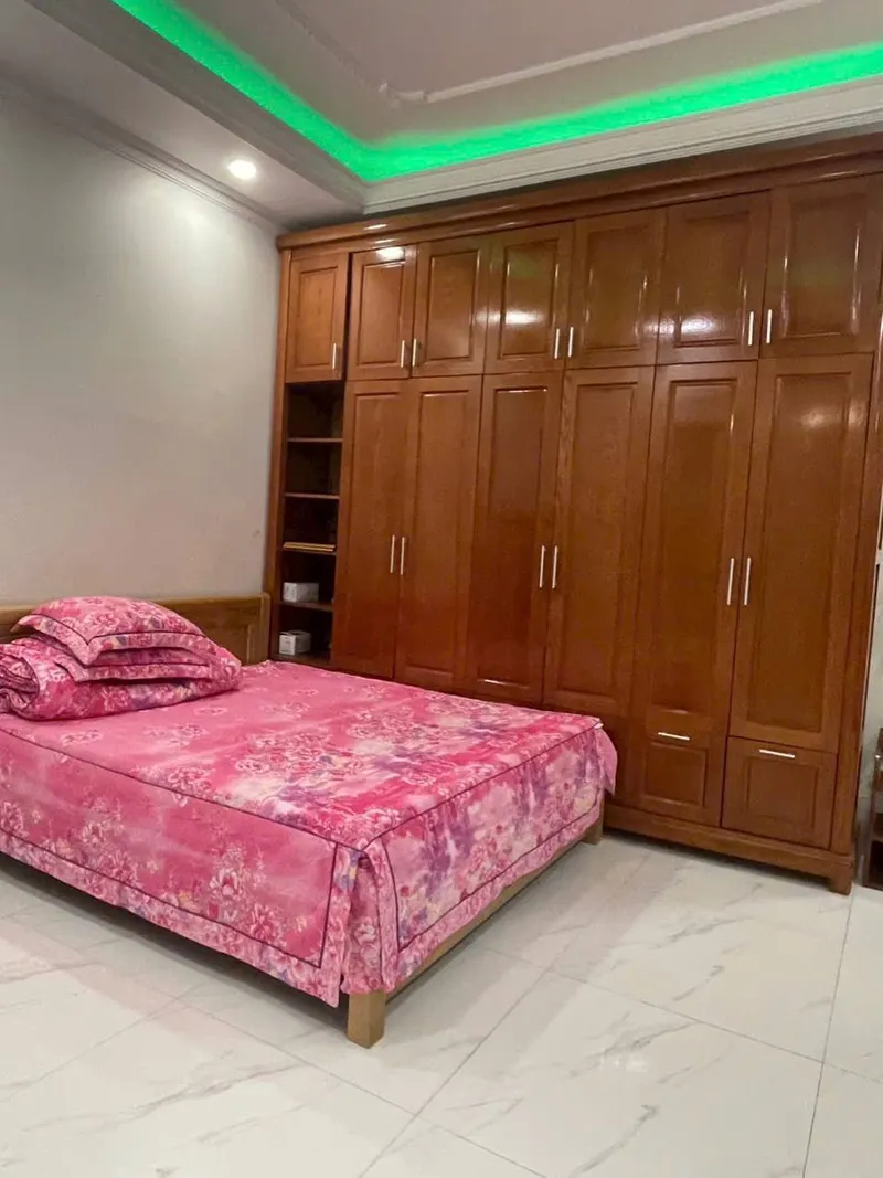 Cho thuê nhà 4 phòng ngủ có nội thất tại Vĩnh Hải, phía bắc Nha Trang, 20 triệu VND/tháng — 6/8