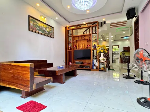 Villa for rent in Hud Phuoc Long, South Nha Trang, 25M VND/month