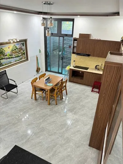 황롱군 4층 주택 – 7개 침실, 110m² – 월 2천만 동