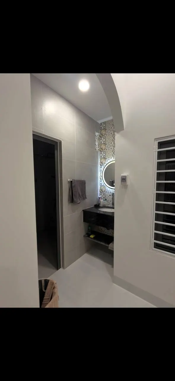 Lease takeover of a new house, 15M VND — 2/6
