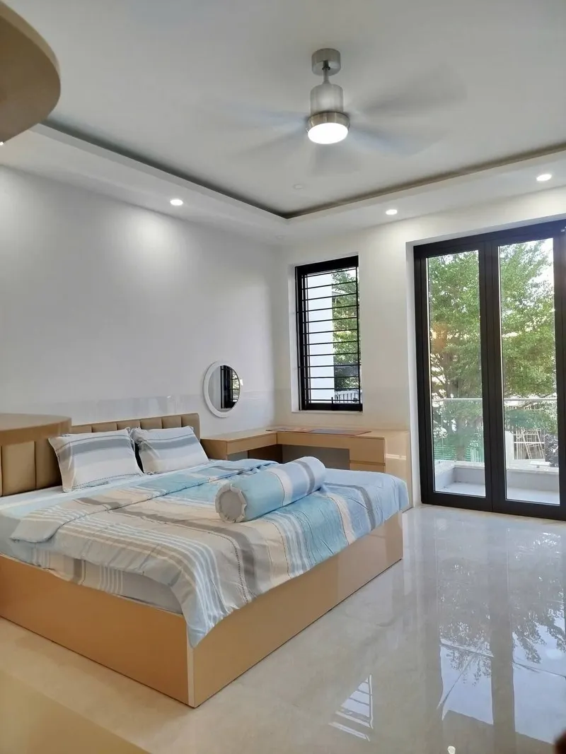 4-bedroom furnished house for rent in My Gia, 270 m²