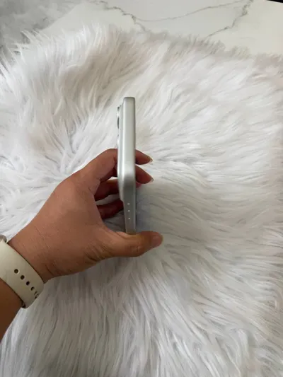 iPhone 512GB Bạc – Tình Trạng Hoàn Hảo — 5/7