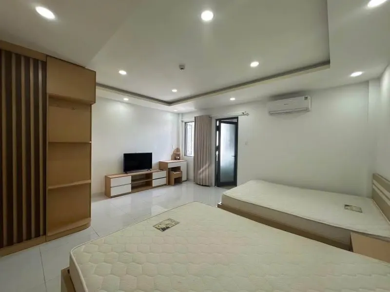 1-bedroom furnished apartment on Hoàng Diệu, Nha Trang, 10M VND/month — 3/9