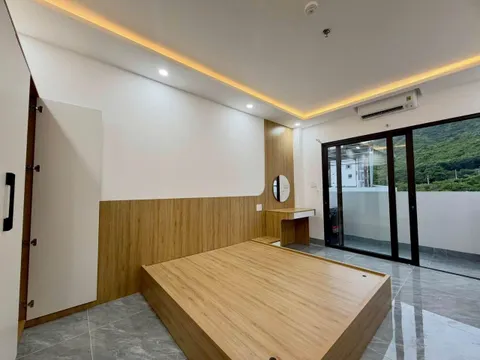 Furnished apartment with balcony and washer on Bùi Huy Bích, North Nha Trang